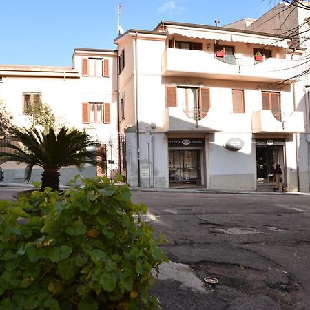نوورو B&B Le Due Isole المظهر الخارجي الصورة