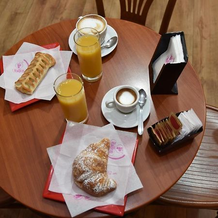 نوورو B&B Le Due Isole المظهر الخارجي الصورة