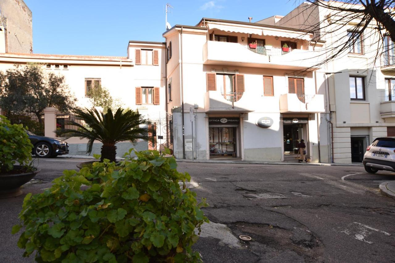 نوورو B&B Le Due Isole المظهر الخارجي الصورة