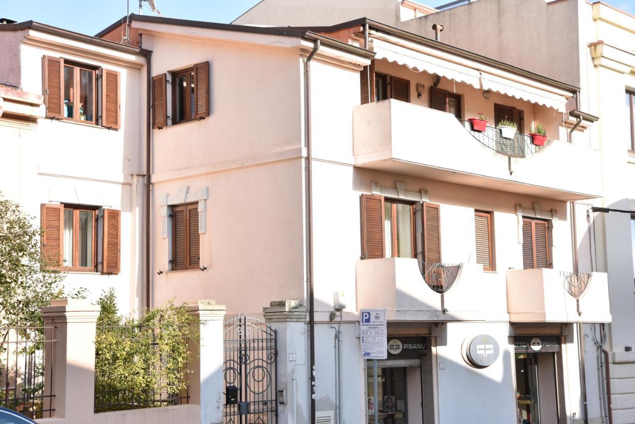 نوورو B&B Le Due Isole المظهر الخارجي الصورة