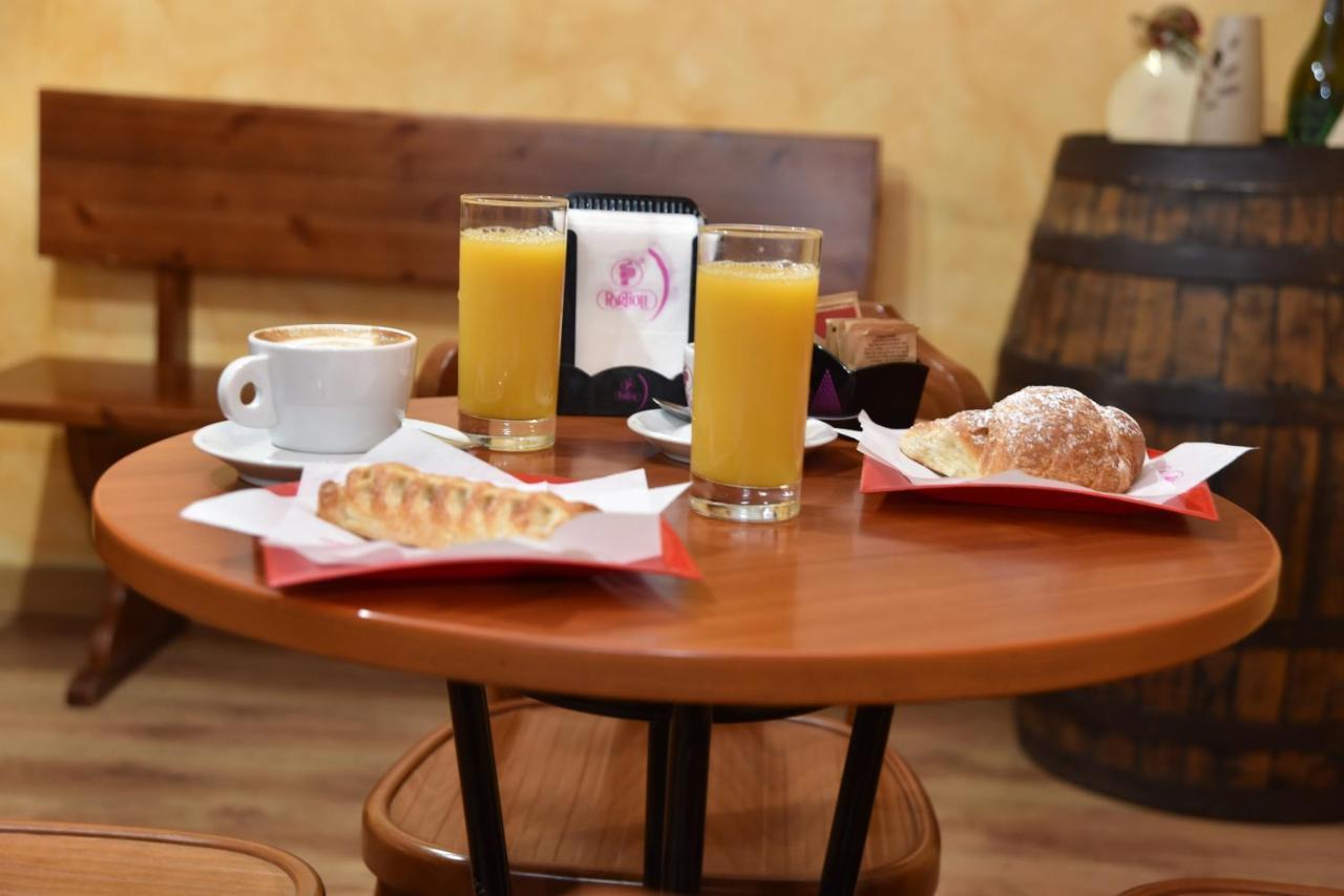 نوورو B&B Le Due Isole المظهر الخارجي الصورة