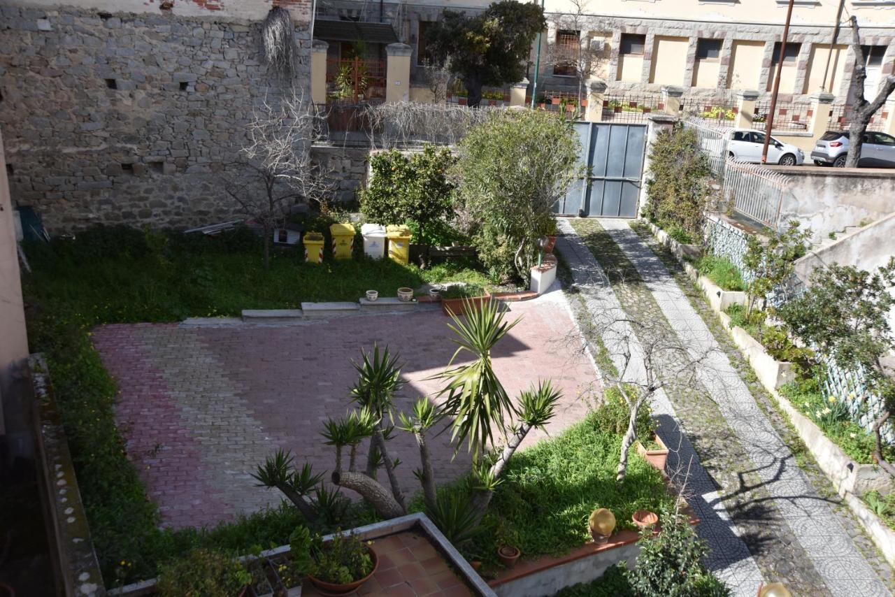 نوورو B&B Le Due Isole المظهر الخارجي الصورة