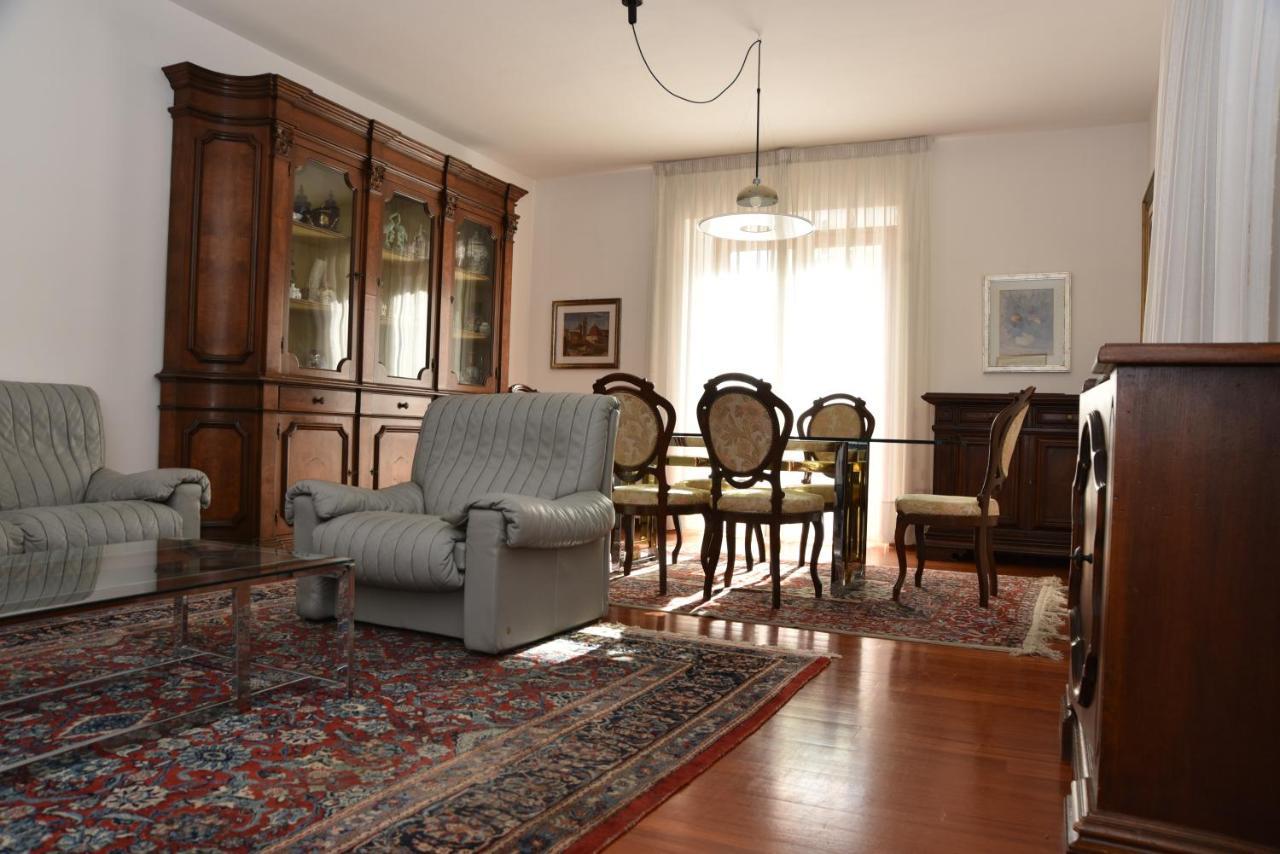 نوورو B&B Le Due Isole المظهر الخارجي الصورة